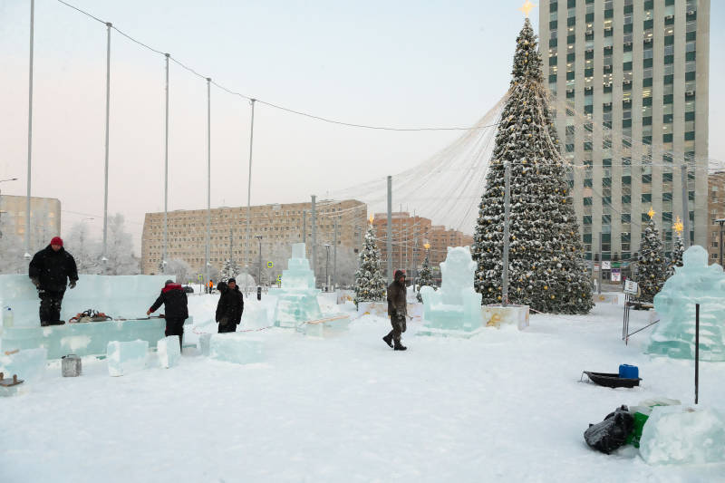 Рекордным количеством ледовых скульптур Архангельск встретит 2022 год